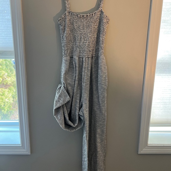 Lot of 5 Women’s Old Navy Rompers & Casual Dresses- Medium or Petite Med. Cotton - Picture 7 of 10